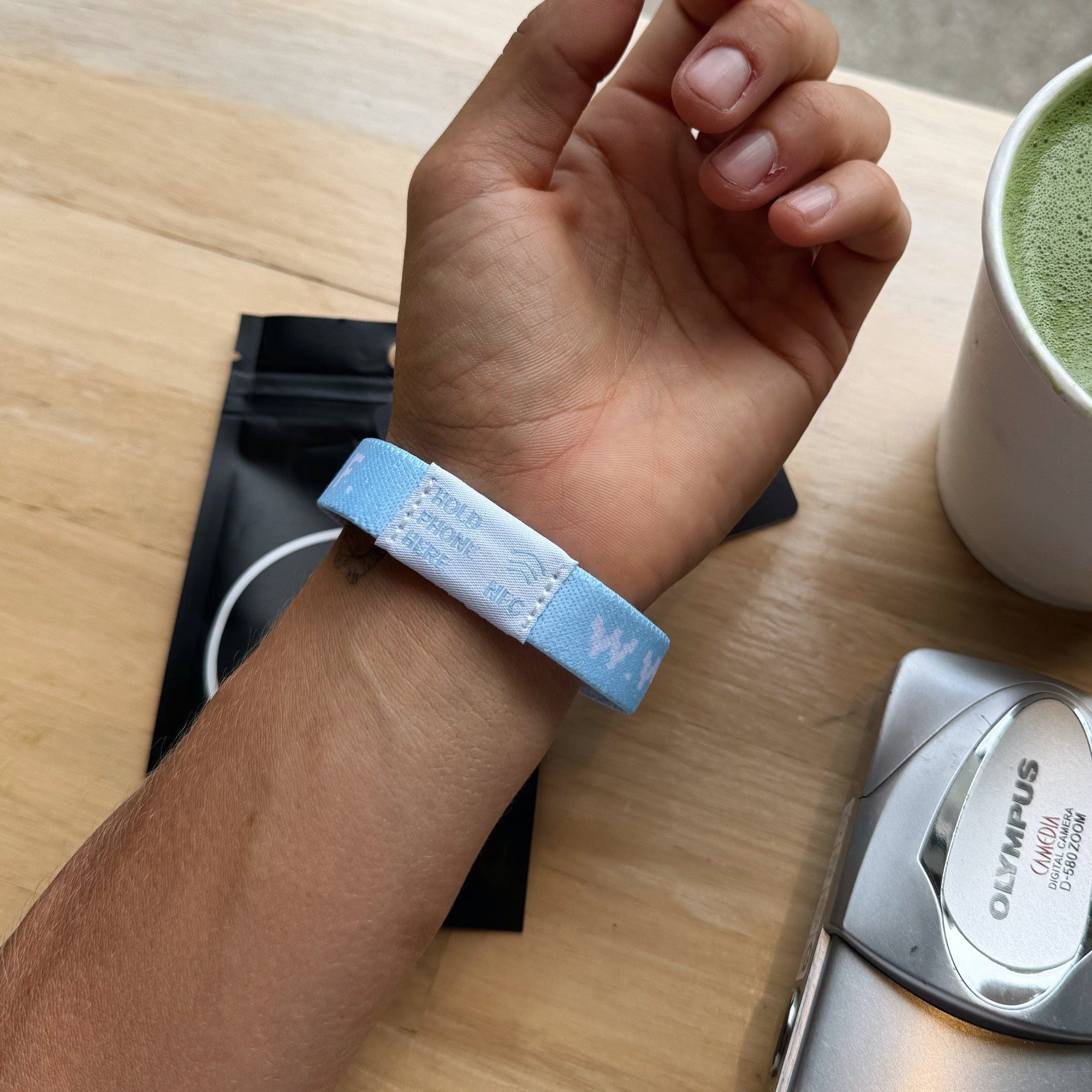 NEW! | DAILY BIBLE VERSE "WWJD X HWLF" BRACELET | LIGHT BLUE