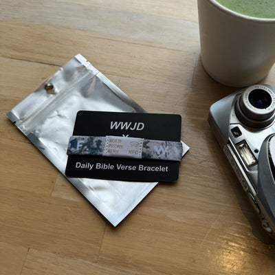 NEW! | DAILY BIBLE VERSE "WWJD X HWLF" BRACELET | LIGHT CAMO