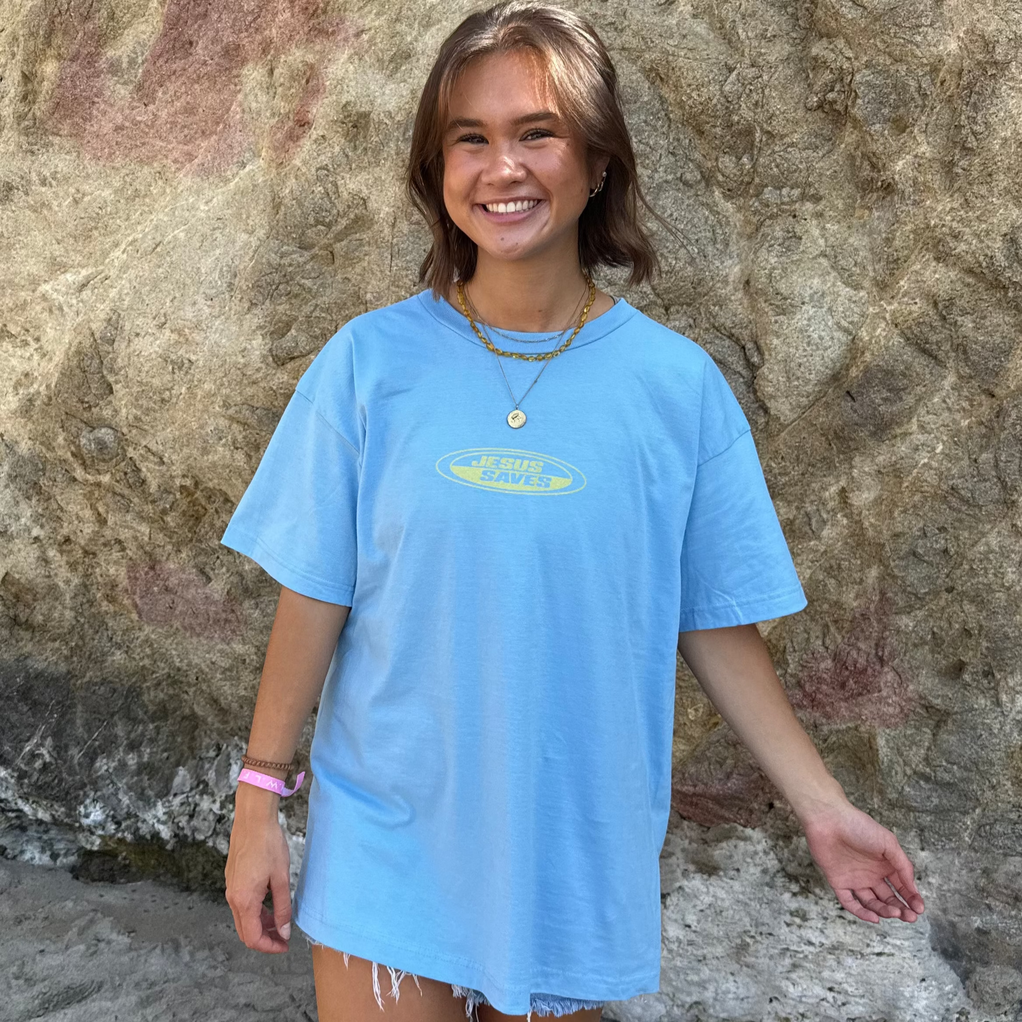 NEW! | "JESUS SAVES" RETRO TEE | LIGHT BLUE