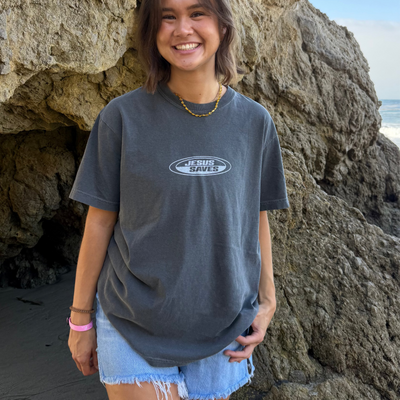 NEW! | "JESUS SAVES" RETRO COMFORT COLOR TEE | PEPPER