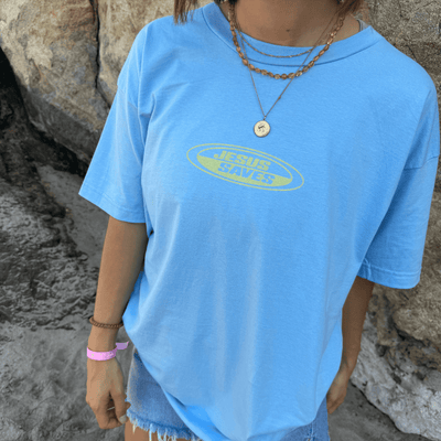 NEW! | "JESUS SAVES" RETRO TEE | LIGHT BLUE